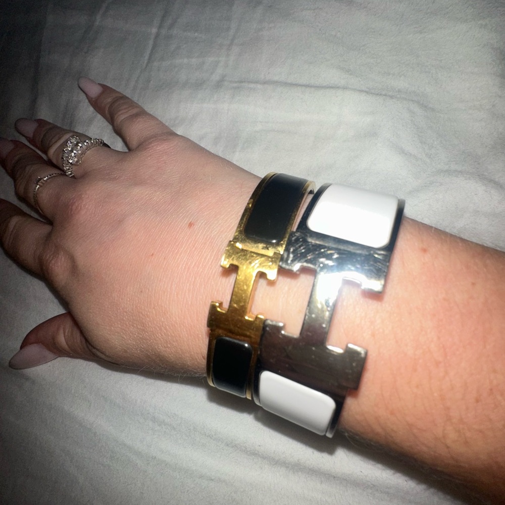 Hermes Clic H Bracelet - Picture 12 of 15